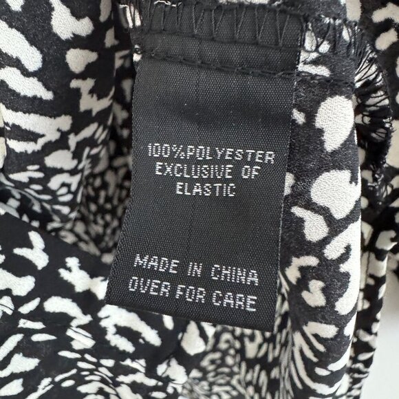 Fortune+Ivy Women Leopard Print Long Sleeve Button-Up Blouse Size S - Picture 4 of 8